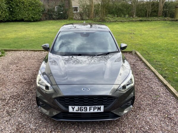 2020 Ford Focus St-line 