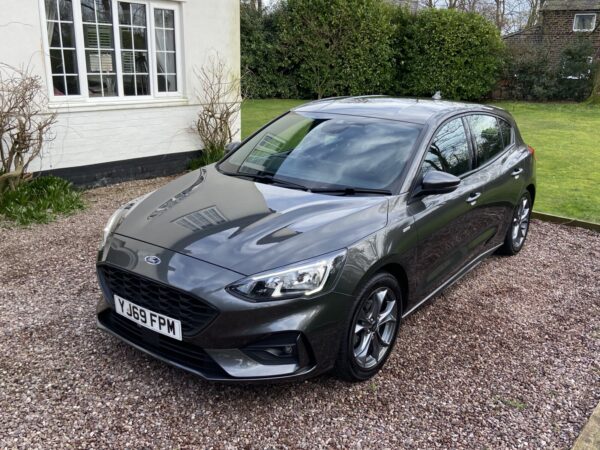2020 Ford Focus St-line 